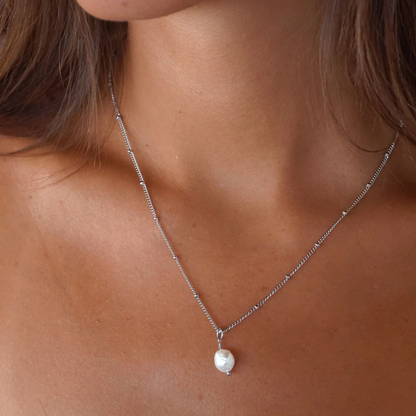 Baroque Pearl Elegance Necklace